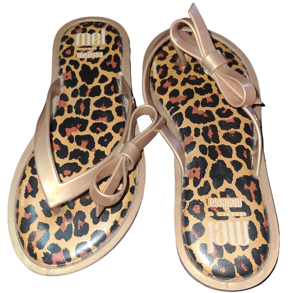 Mel Dreamed by Melissa Leopard Print Flip Flop  Sandals Kids Size 1